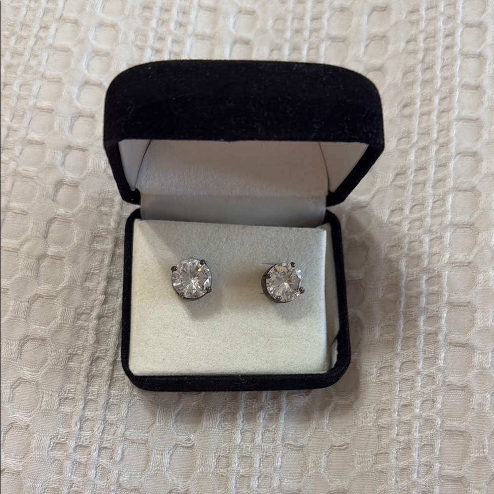 Elegant Silver Stud Earrings